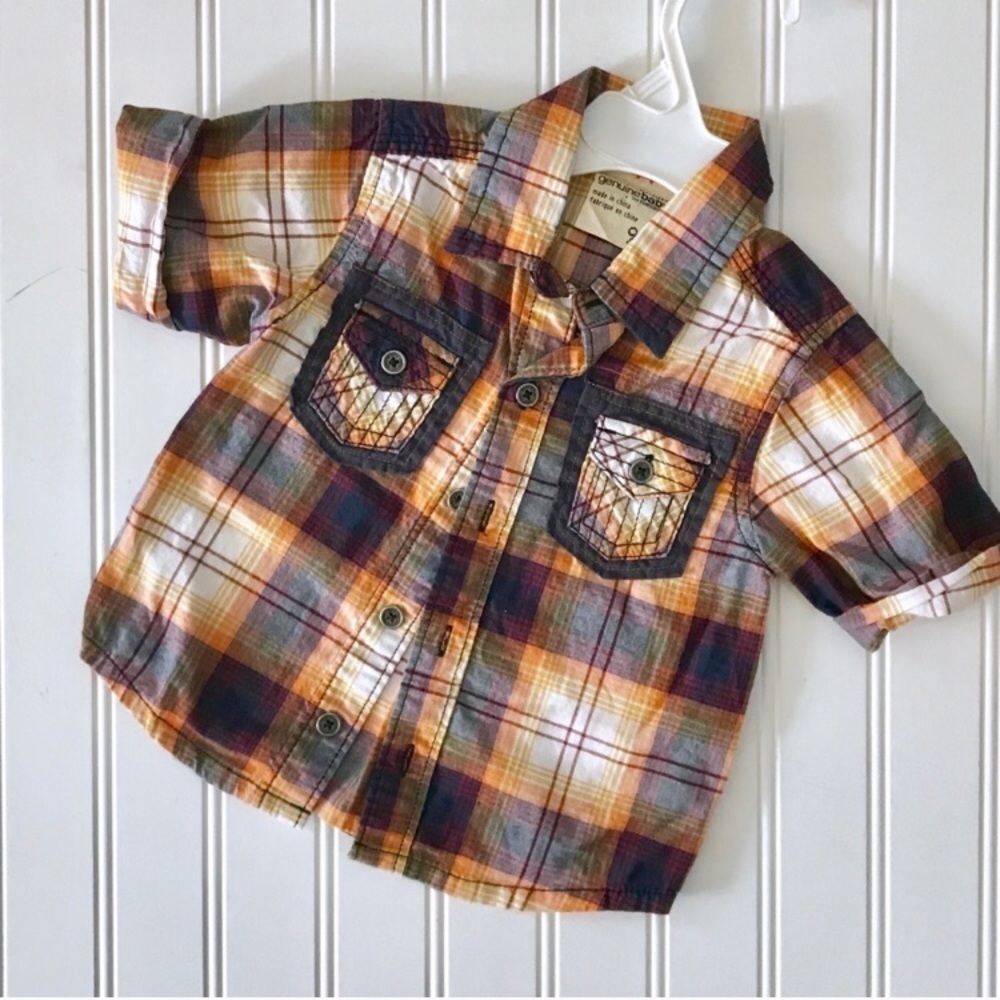 •Osh Kosh• plaid button down shirt